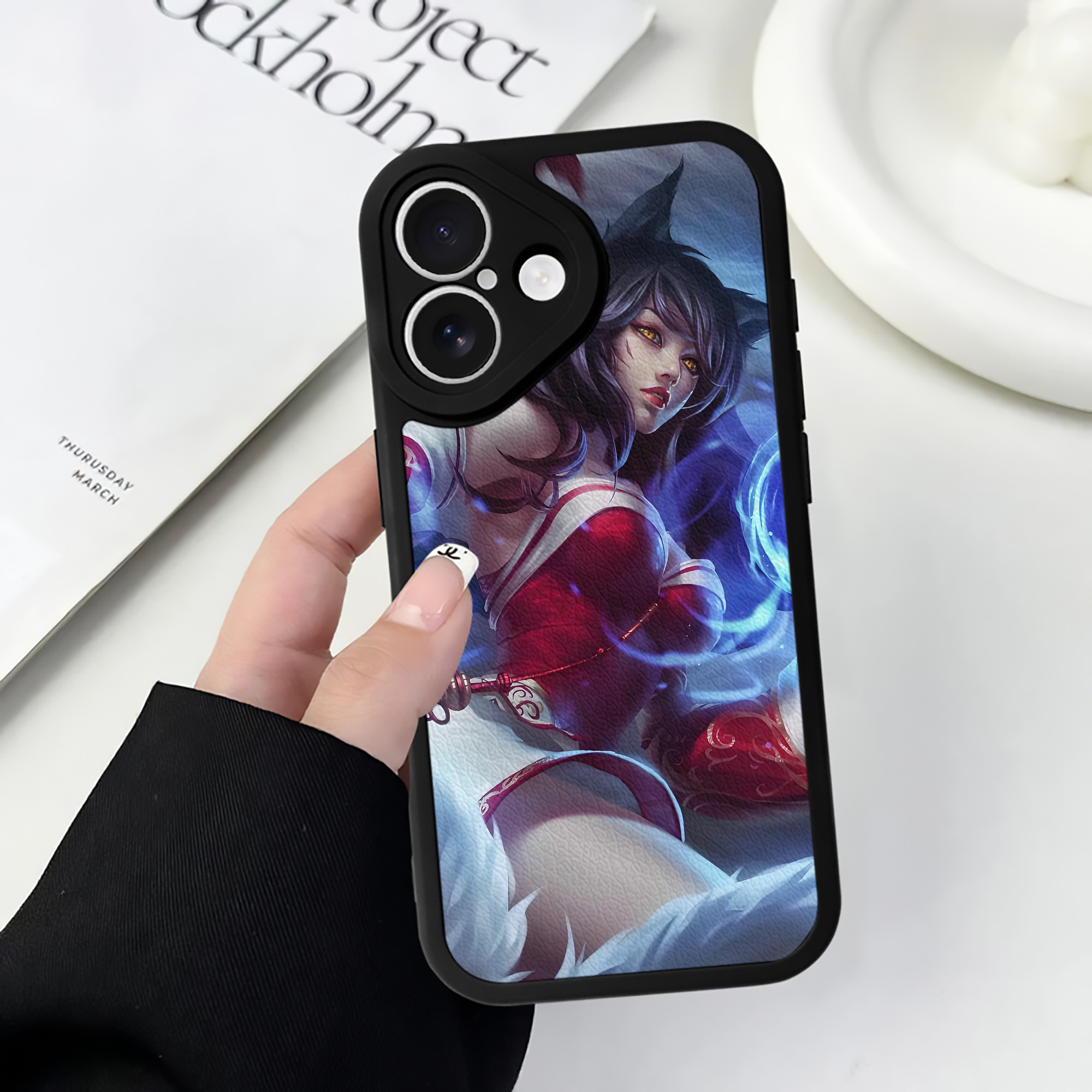 リーグ・オブ・レジェンド League of Legends LOL 【iPhone 16シリーズ対応】シリコンスマホケース（レザー調） 材質：シリコン